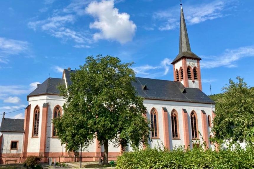 2026-05-06 Kirche Fell