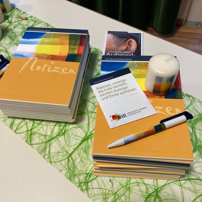 Ehrenamt, Notizen, Nachbarschaftshilfe