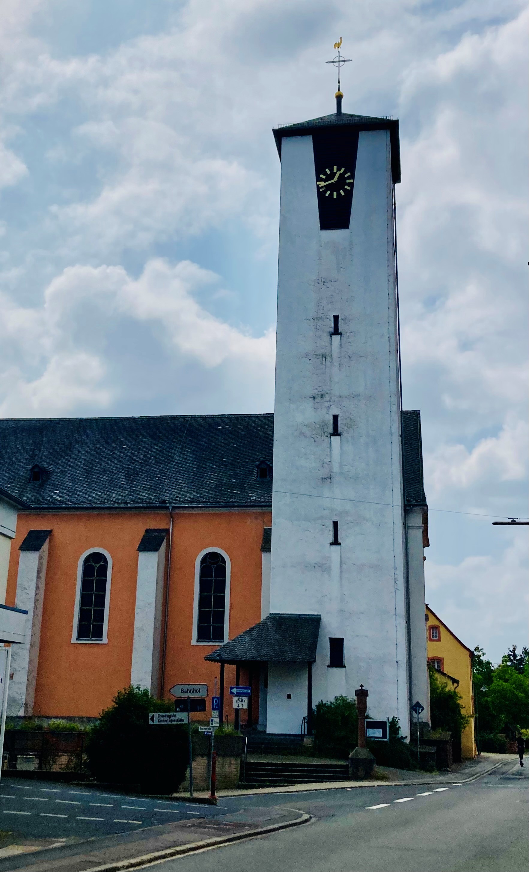 Pfarreikirche Föhren