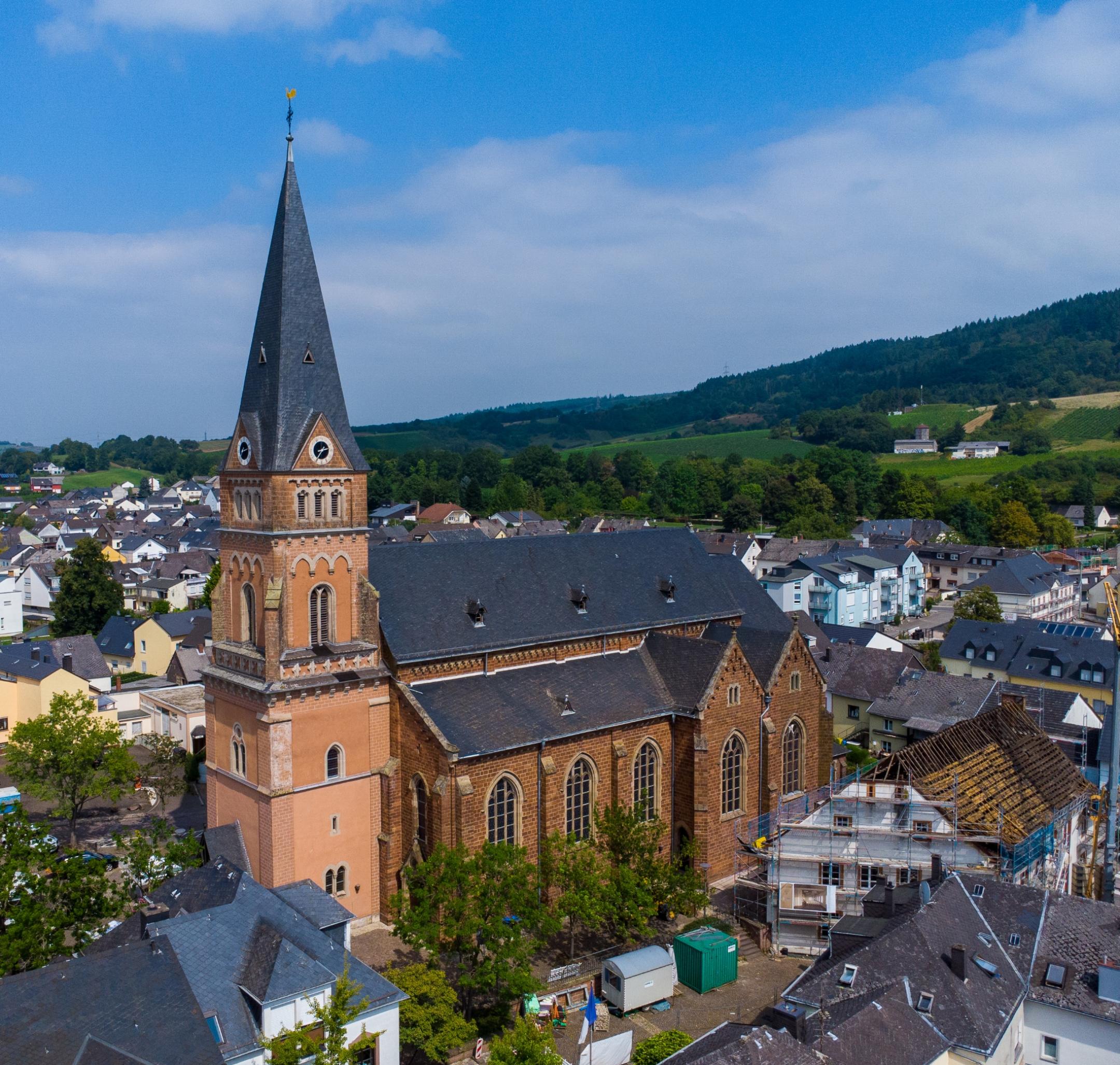Pfarrkirche Schweich 1 (c) Lena Engelskirchen Pfarrkirche Schweich 1